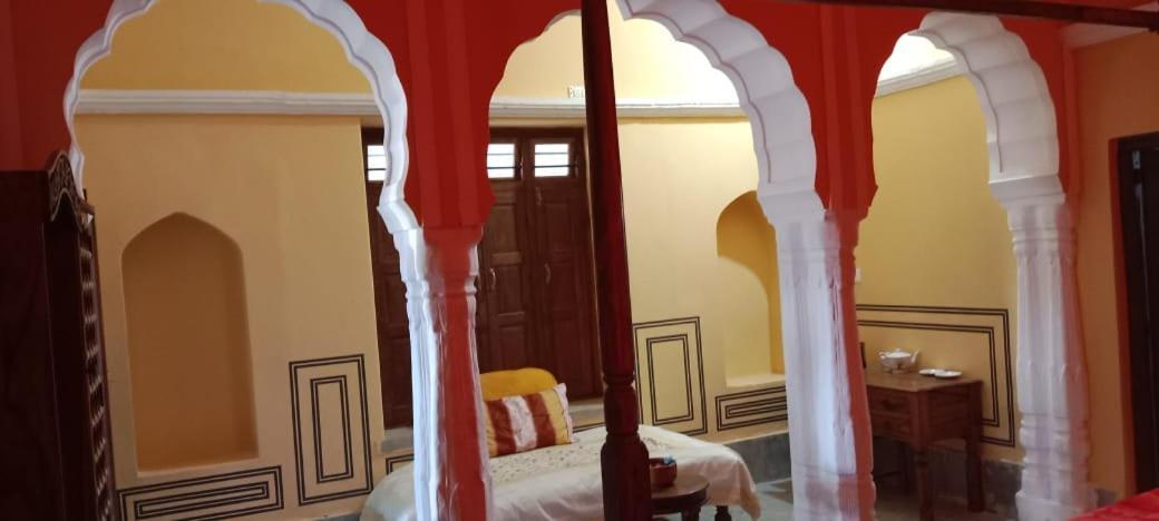 Hotel Radhika Haveli, Mandawa มันดาวา ภายนอก รูปภาพ