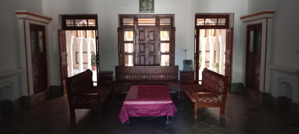 Hotel Radhika Haveli, Mandawa มันดาวา ภายนอก รูปภาพ