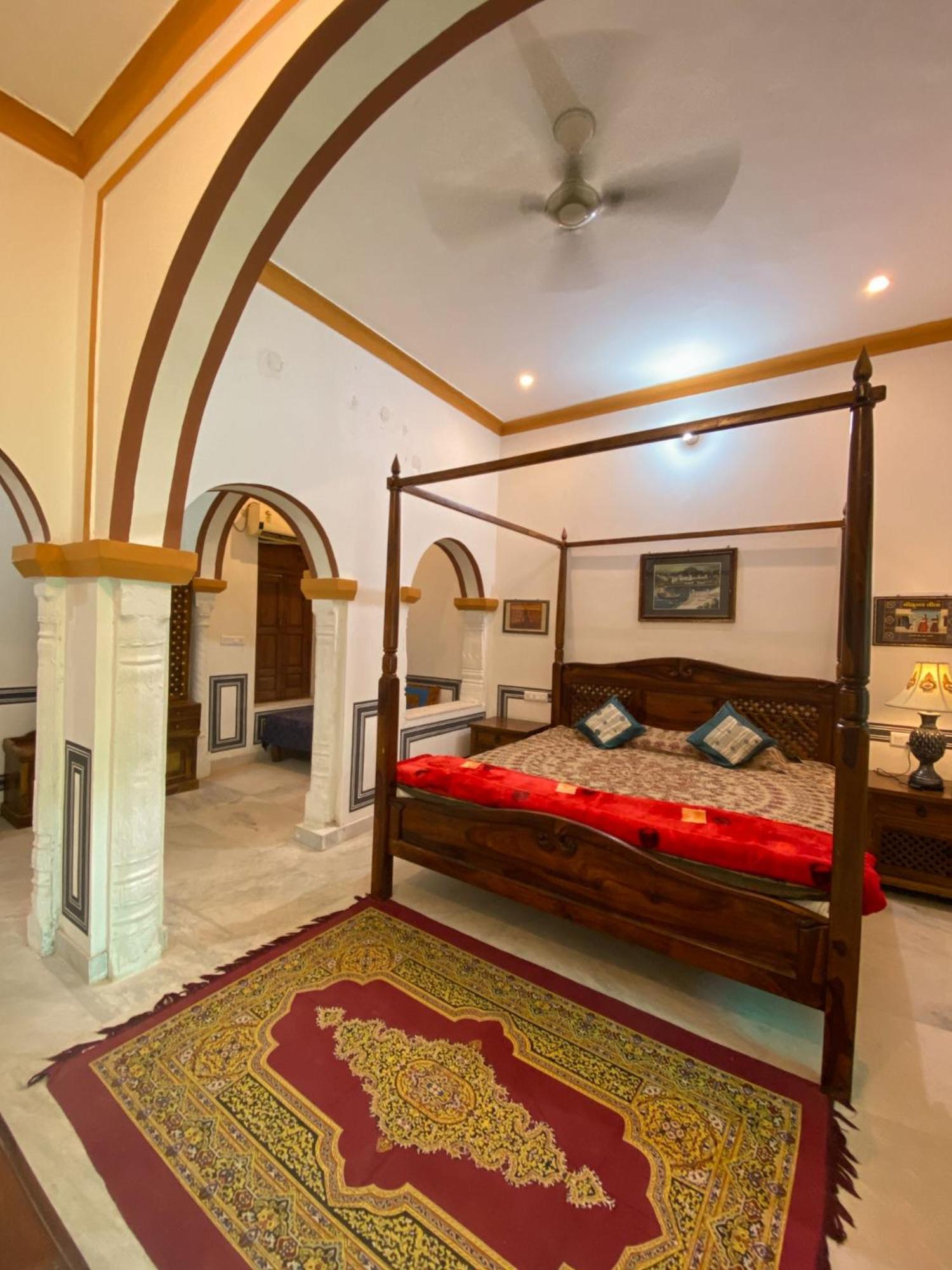 Hotel Mandawa Haveli ภายนอก รูปภาพ