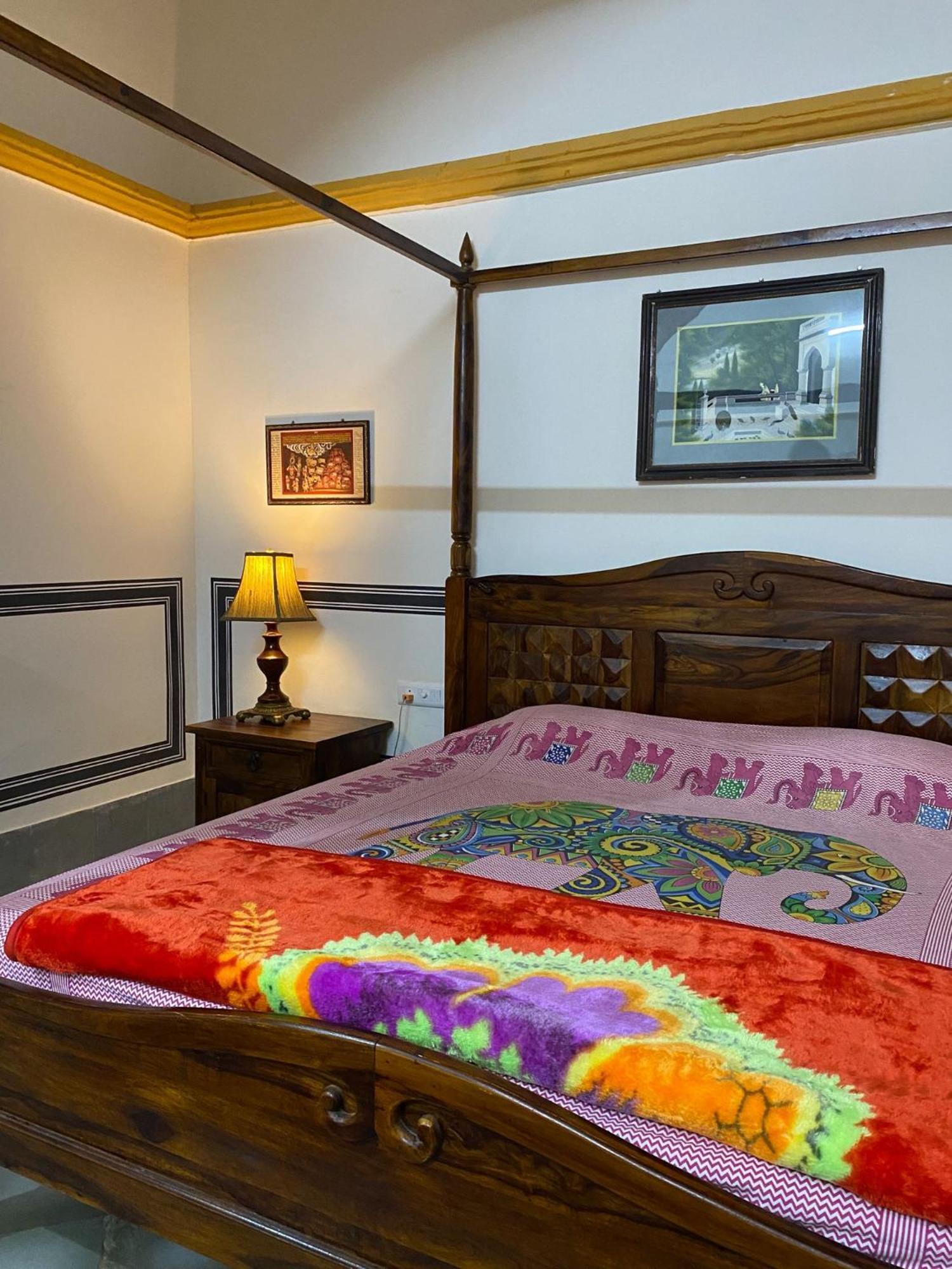 Hotel Mandawa Haveli ภายนอก รูปภาพ