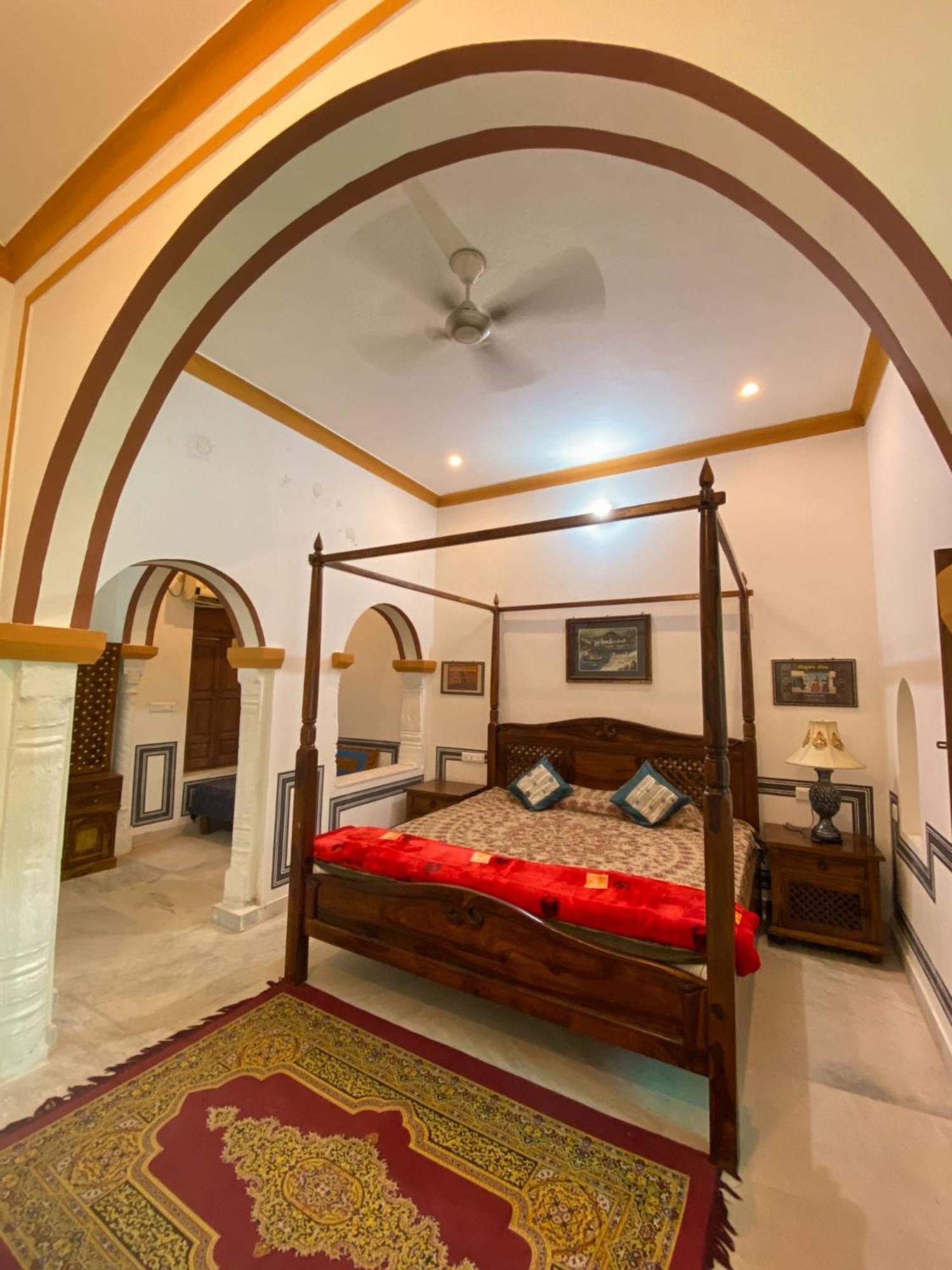 Hotel Mandawa Haveli ภายนอก รูปภาพ