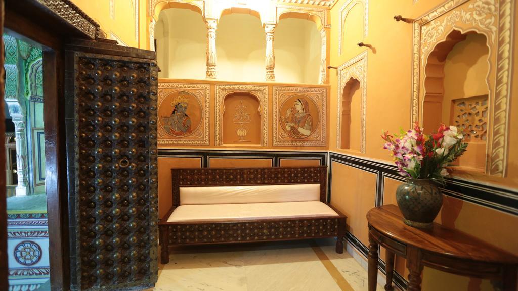 Hotel Radhika Haveli, Mandawa มันดาวา ภายนอก รูปภาพ