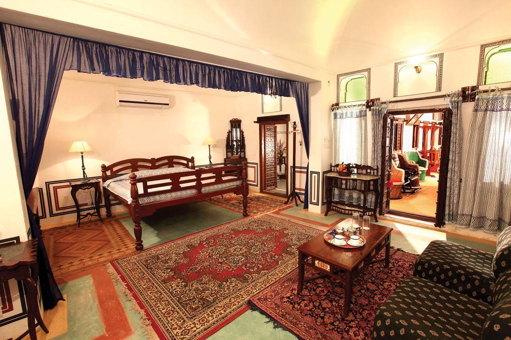 Hotel Radhika Haveli, Mandawa มันดาวา ภายนอก รูปภาพ