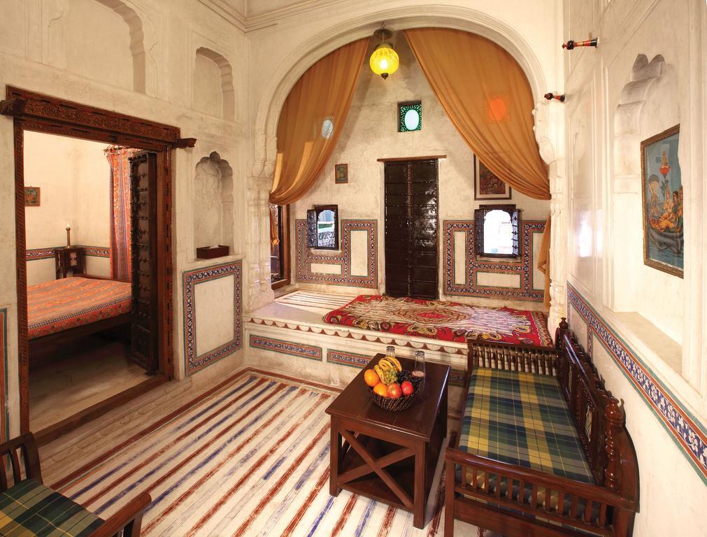 Hotel Radhika Haveli, Mandawa มันดาวา ภายนอก รูปภาพ