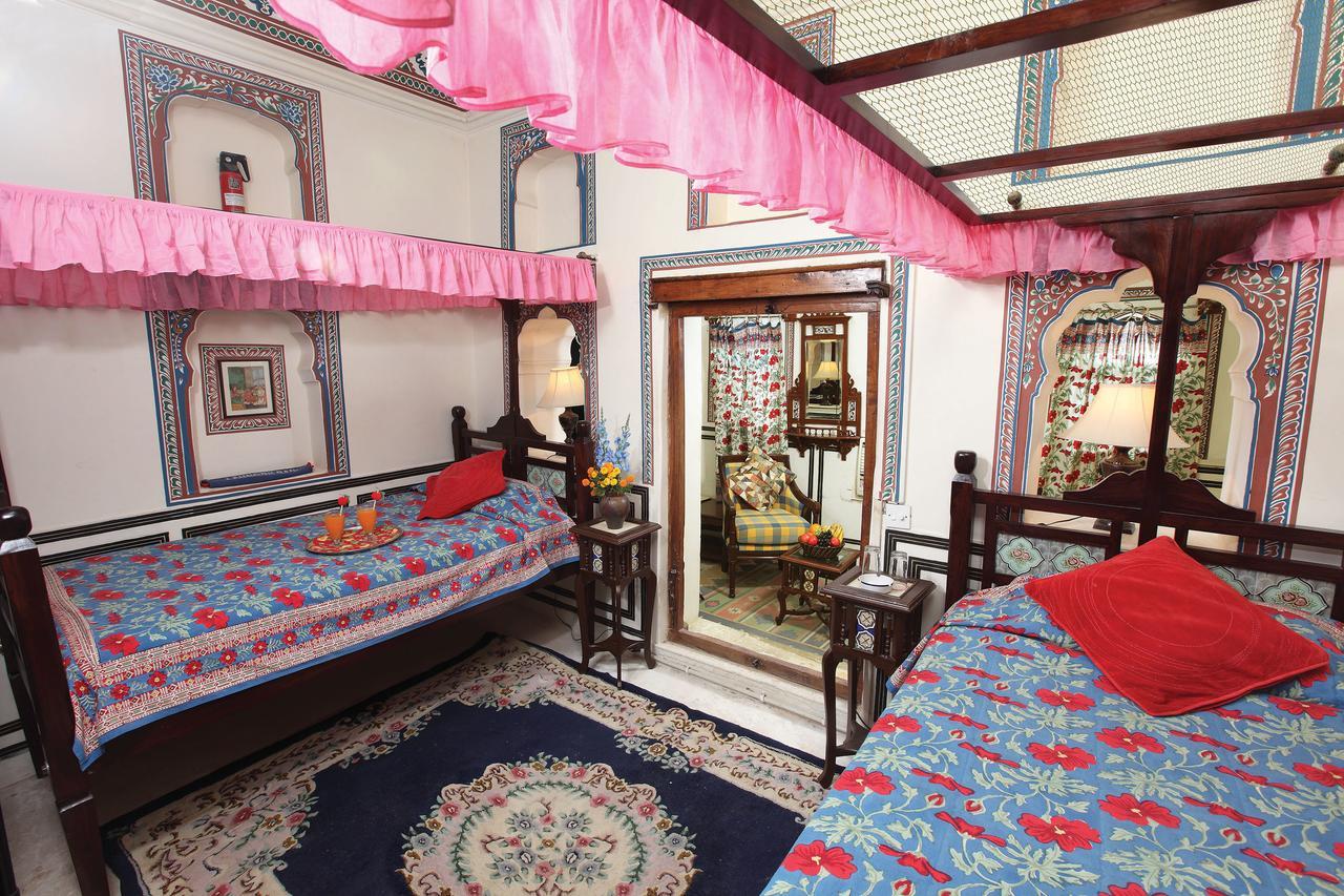 Hotel Radhika Haveli, Mandawa มันดาวา ภายนอก รูปภาพ